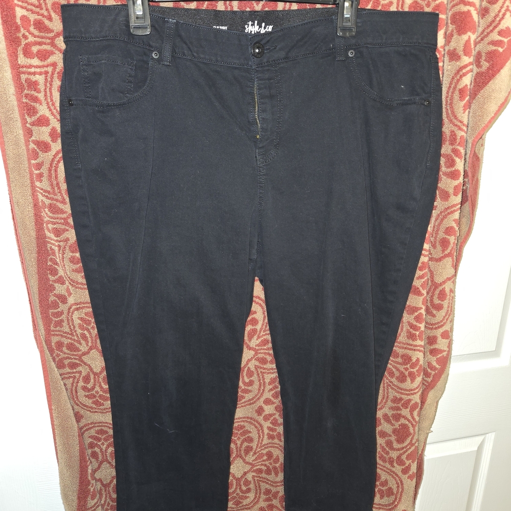 Style & Co. Women's Black Capri Pant